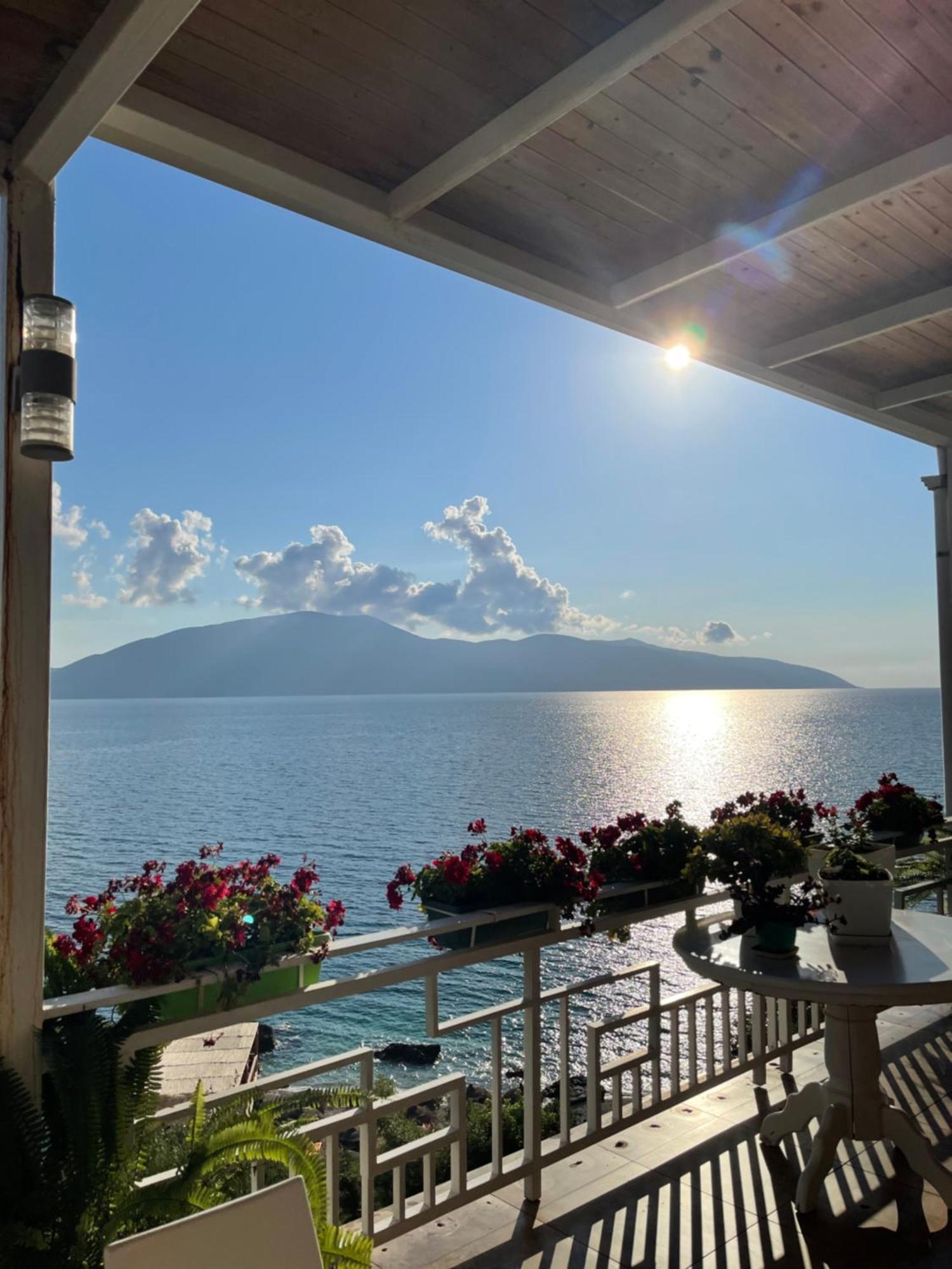 Envi Hotel Vlore Ngoại thất bức ảnh