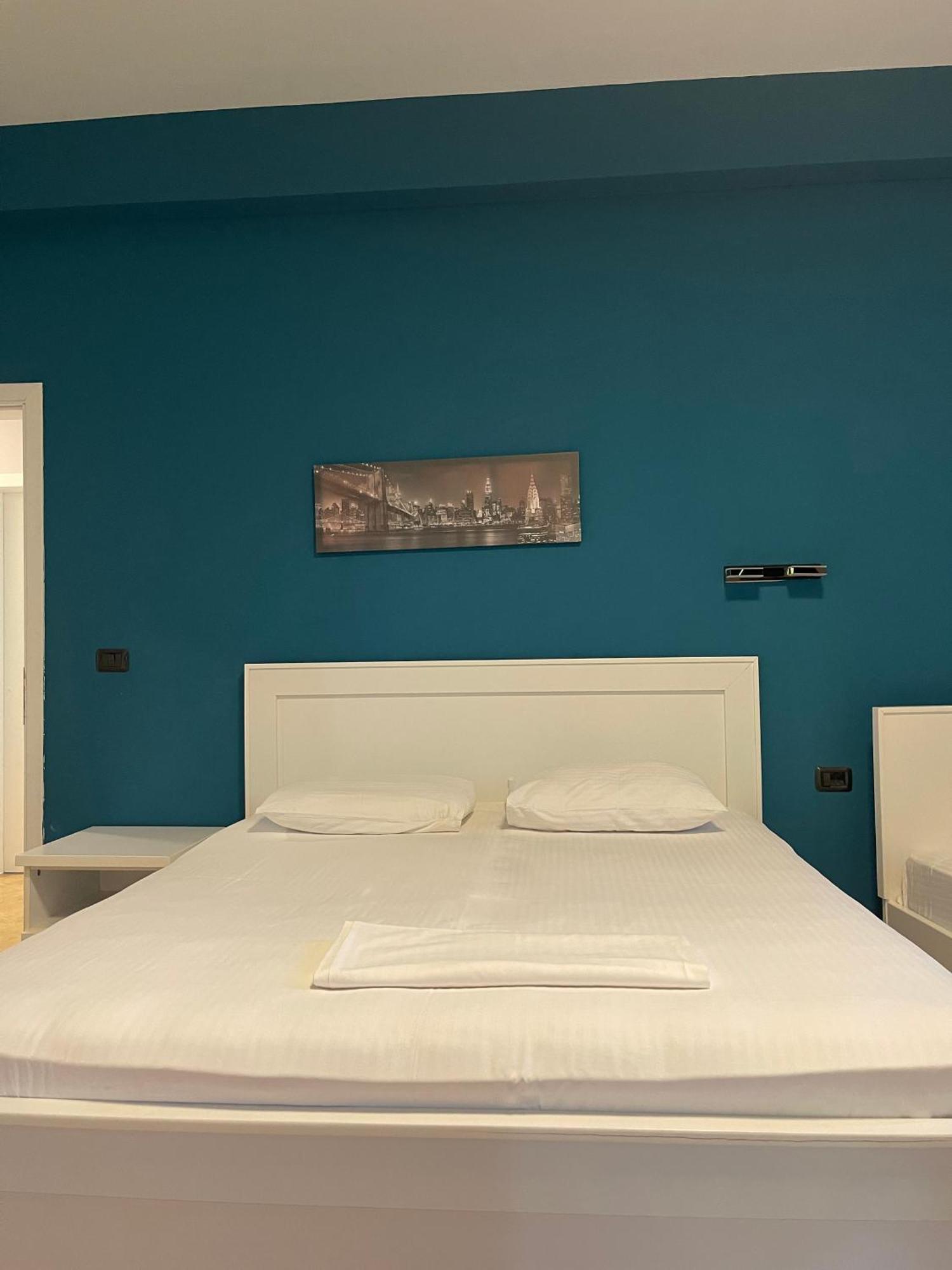Envi Hotel Vlore Ngoại thất bức ảnh