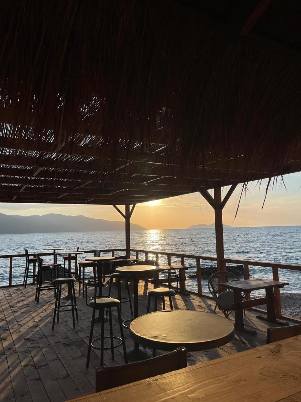 Envi Hotel Vlore Ngoại thất bức ảnh