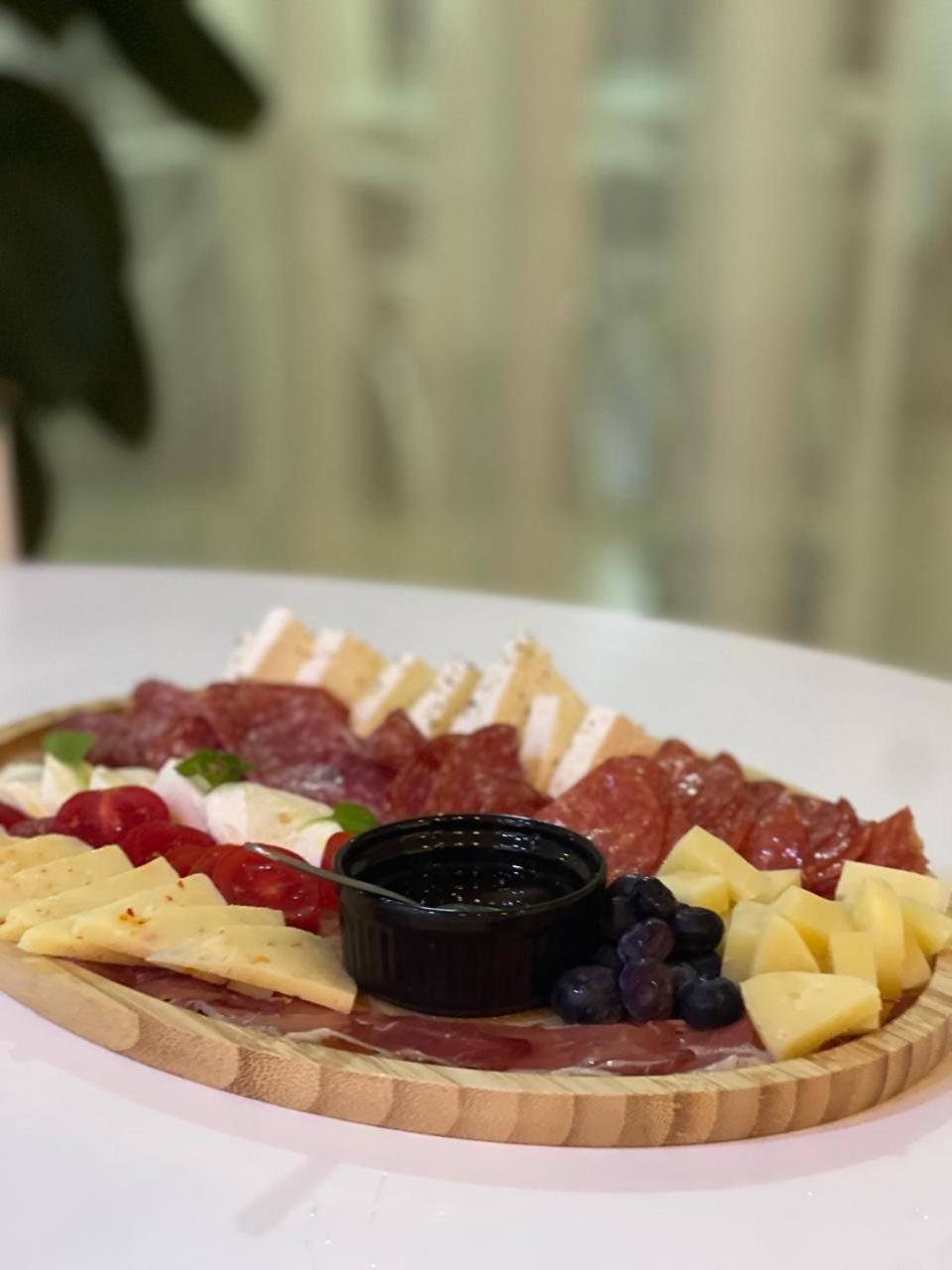 Envi Hotel Vlore Ngoại thất bức ảnh