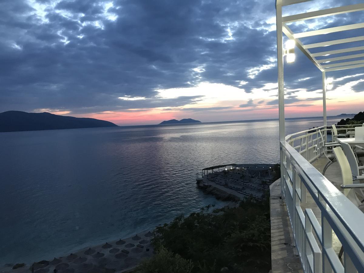 Envi Hotel Vlore Ngoại thất bức ảnh