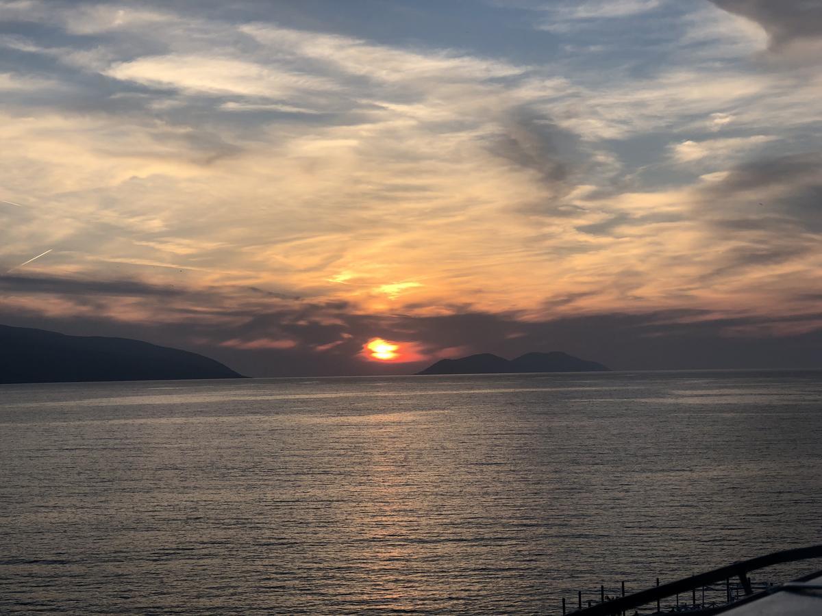 Envi Hotel Vlore Ngoại thất bức ảnh