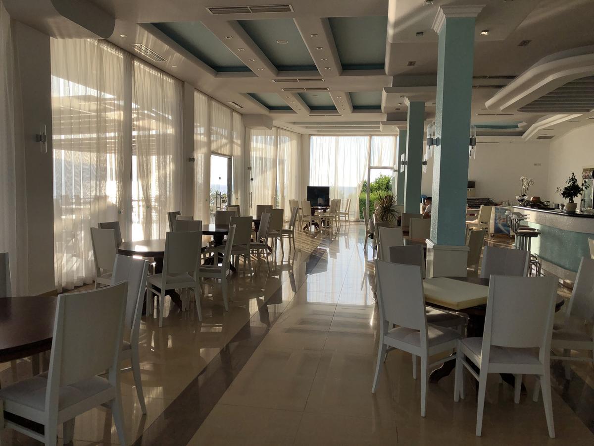Envi Hotel Vlore Ngoại thất bức ảnh