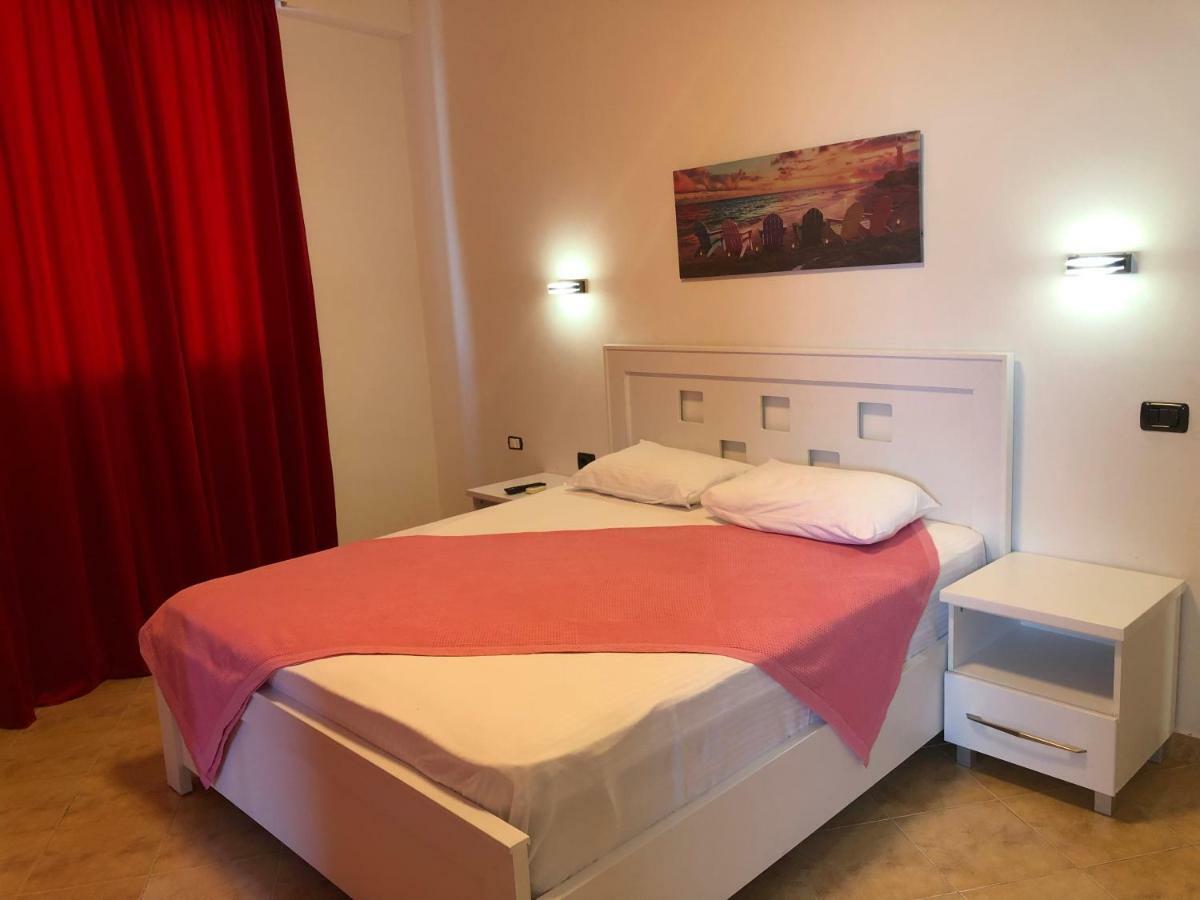 Envi Hotel Vlore Ngoại thất bức ảnh